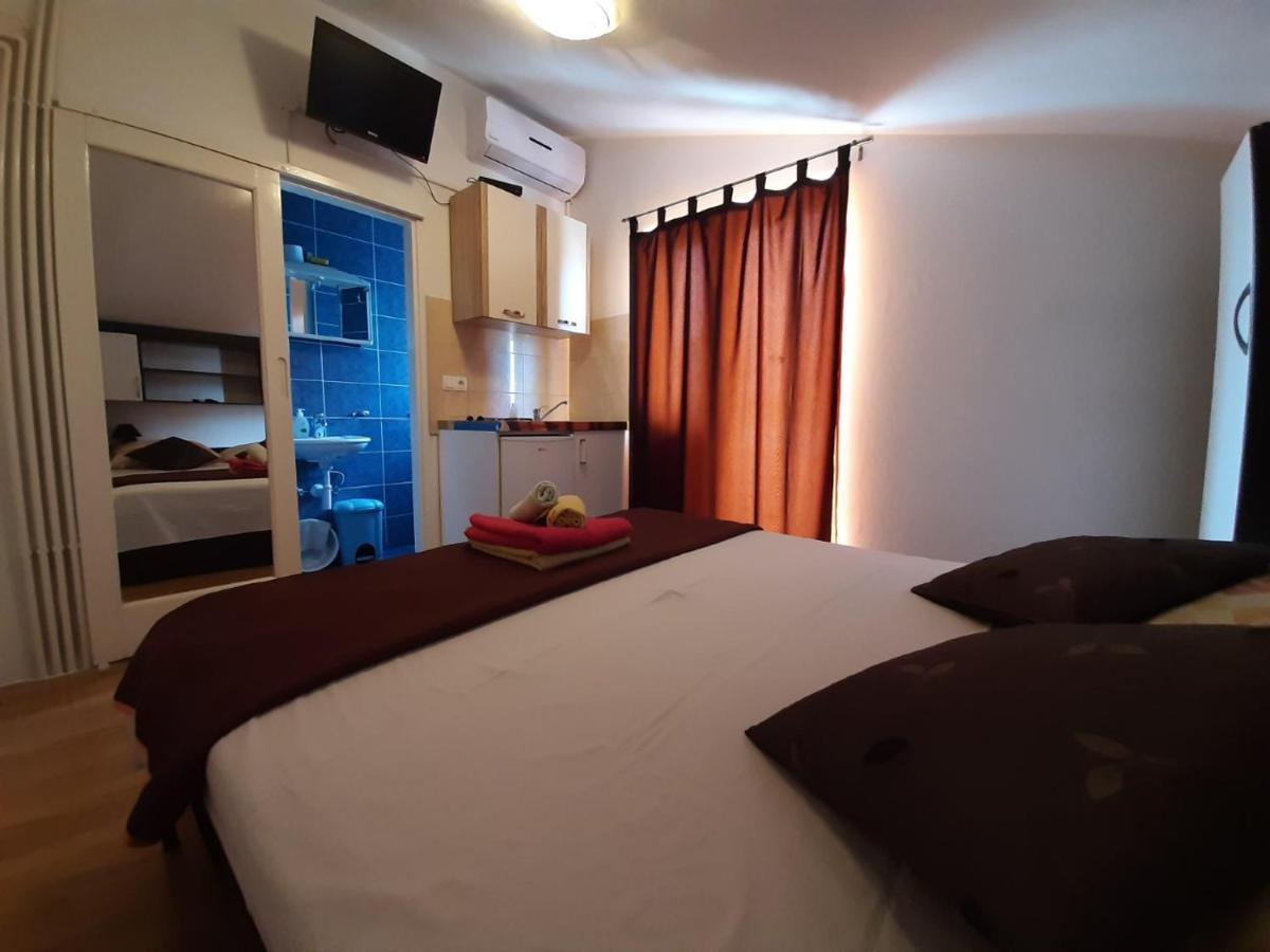 Apartments & Rooms Milena Vodice Ngoại thất bức ảnh