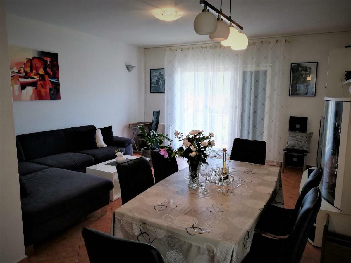 Apartments & Rooms Milena Vodice Ngoại thất bức ảnh