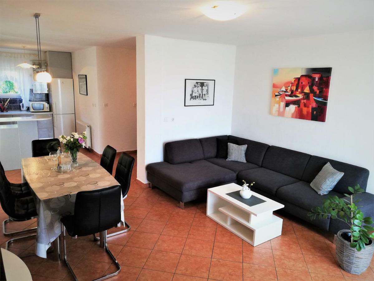 Apartments & Rooms Milena Vodice Ngoại thất bức ảnh